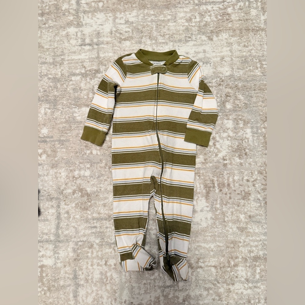Carter's Ribbed Olive and White Striped Footie size 9M
